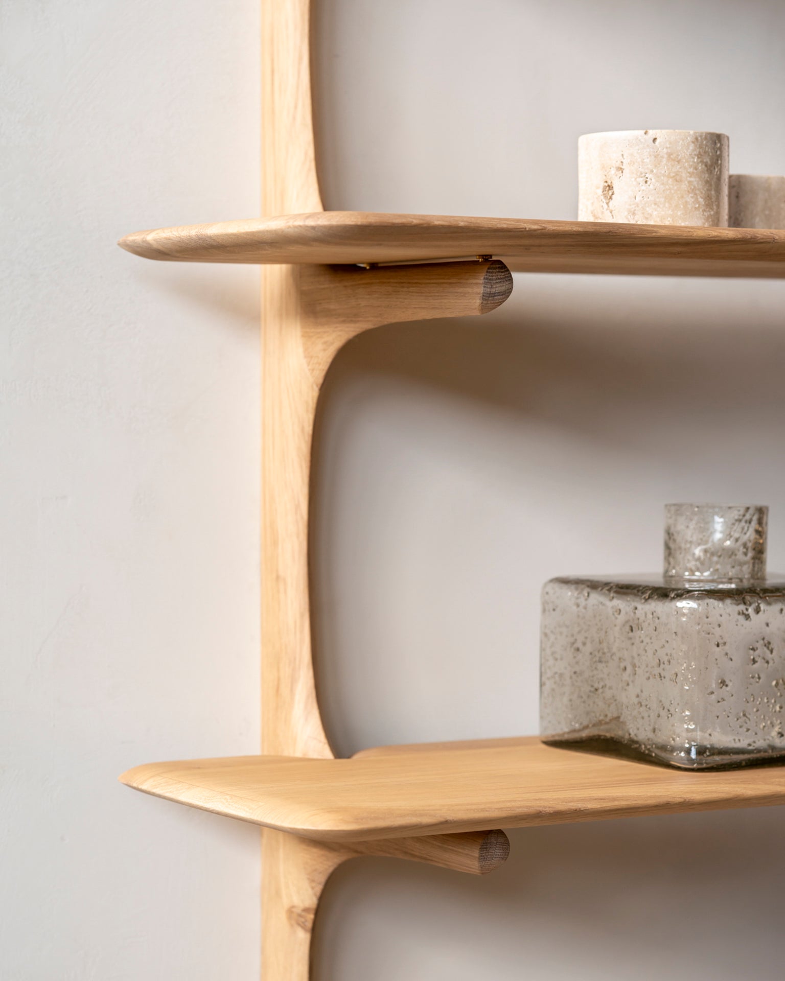 PI Wall Shelf System